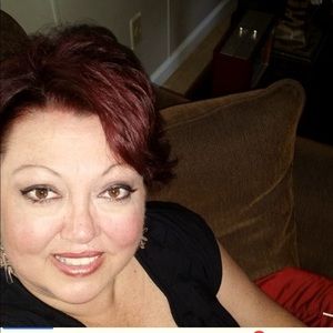 Meet your Posher, Candice